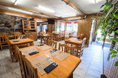 Área Hnos. Vidalle (Restaurante asador)