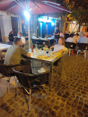 Bar plaza