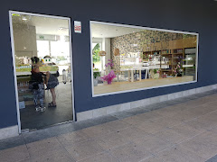 Ni Ta Neu Cafetería