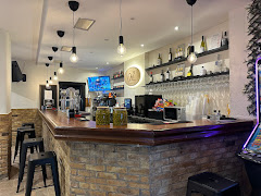 Orly Pub