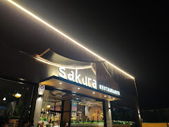 Sakura Pamplona