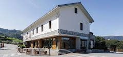 Youth Hostel Non Stop Inn by IrriSarri Land