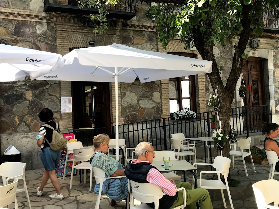 BAR CASINO Sallent de Gállego(Nueva dirección)