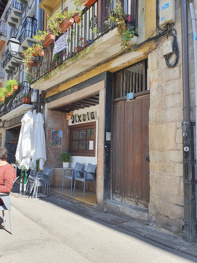 Bar Dixula