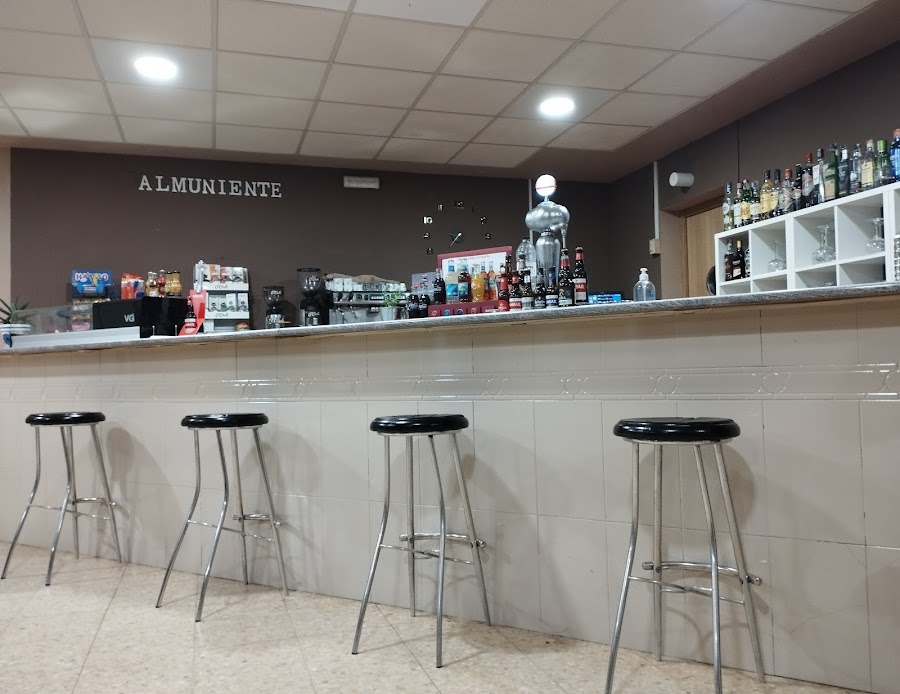 Bar Social Almuniente