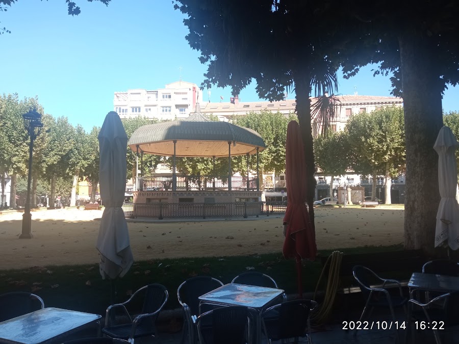 Central Café Pub