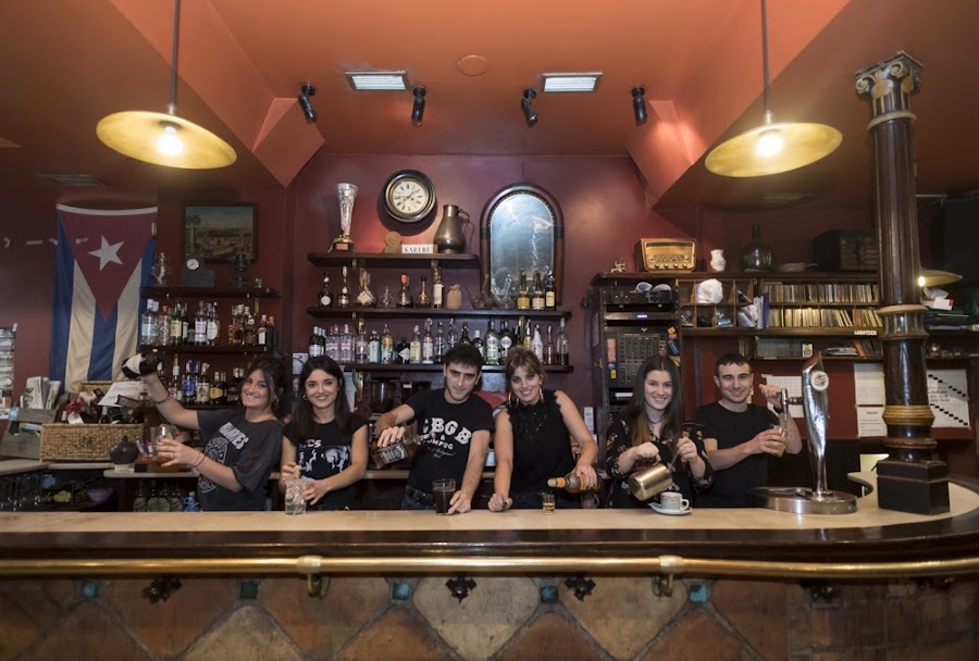 Karibe Zaharra Taberna