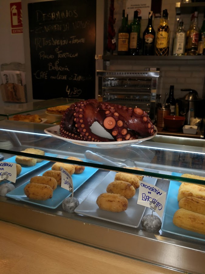 La Raca Restobar