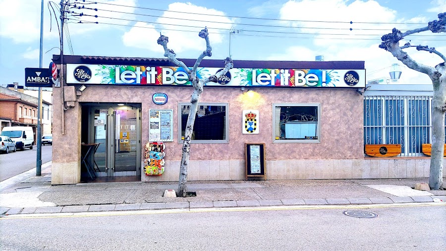 Let It Be Café Pinseque