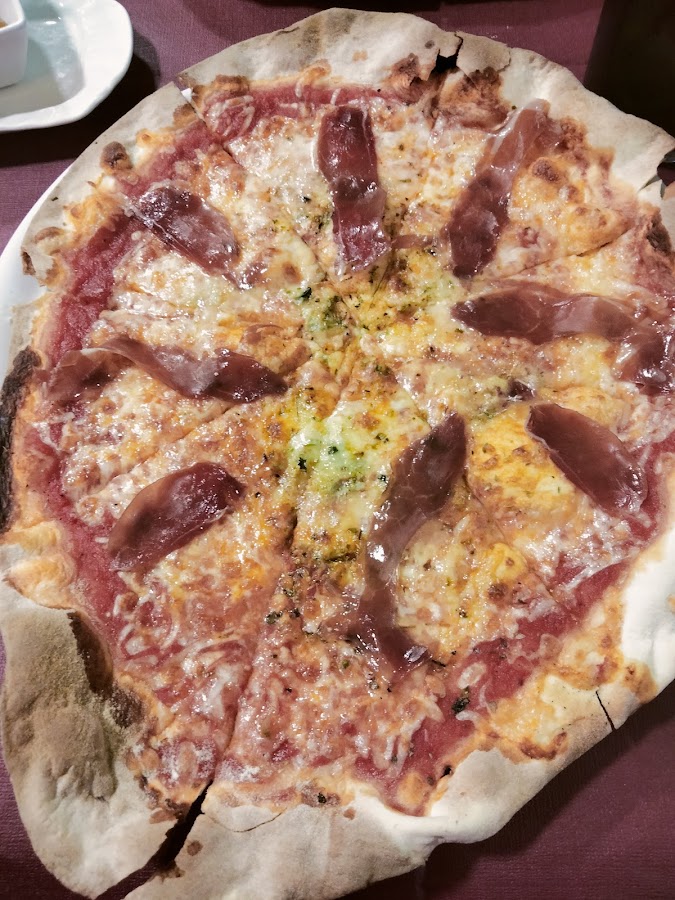Pizzería Heladería Fuoli