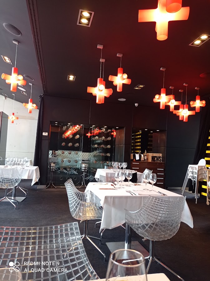 Restaurante Cube