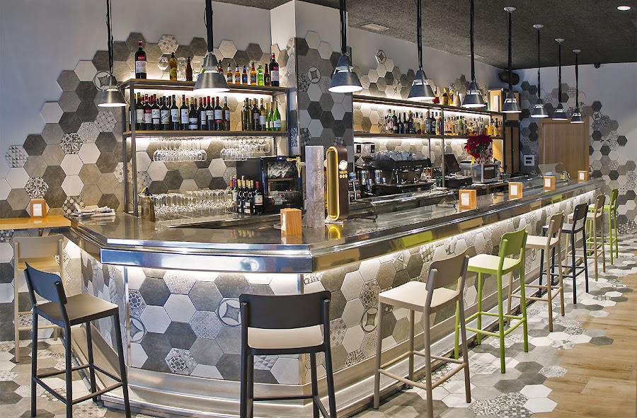 Roney Bar