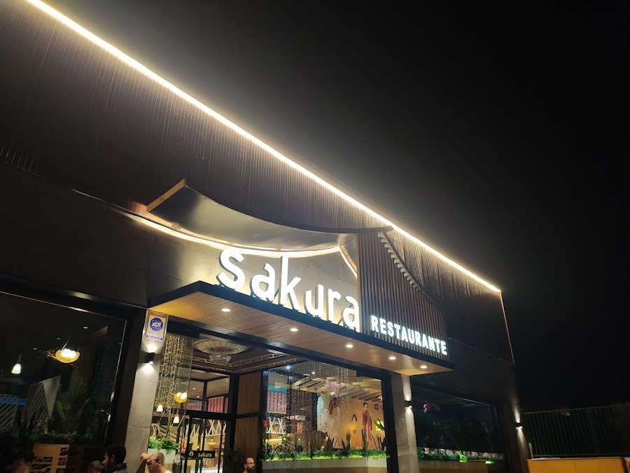 Sakura Pamplona